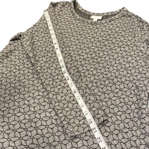 J. Jill Stretch Tunic Gray with Black Geometric Flower Pattern Round Neck Size M - Picture 8 of 8